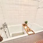 Cozy 2br In By Soulplaces *